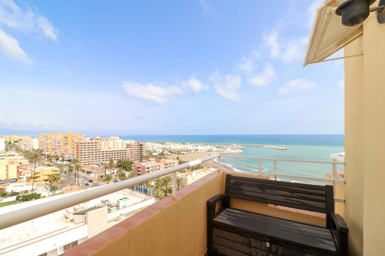Penthouse With Panoramic Views - Puerto Marina Apartman Benalmádena